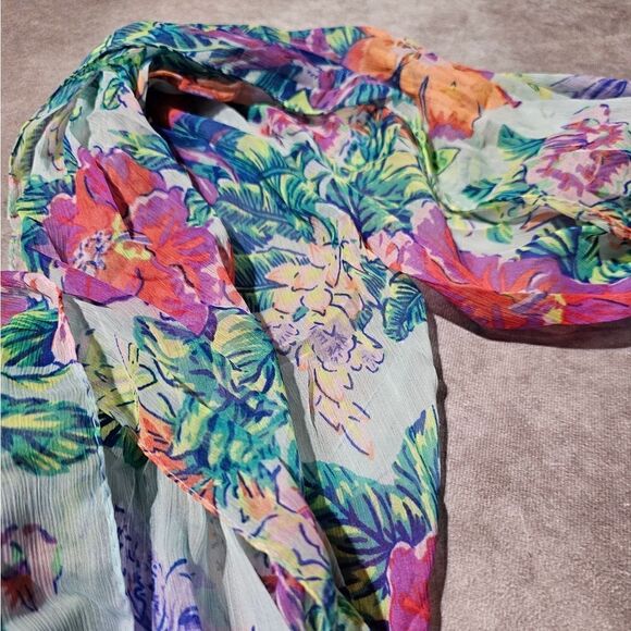 COLLECTION EIGHTEEN Tropics Flower TBA Scarf 21" x 86" - Picture 2 of 3